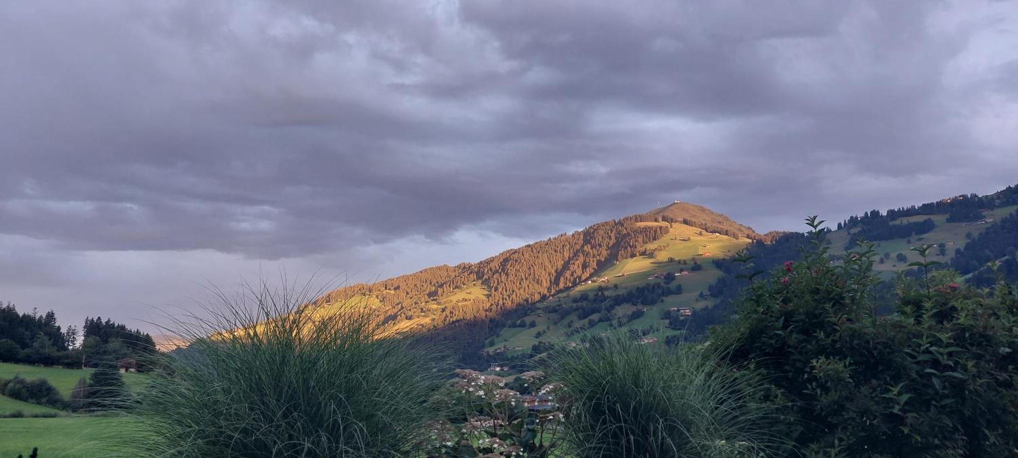 Appartement Beate Brixen im Thale Bagian luar foto